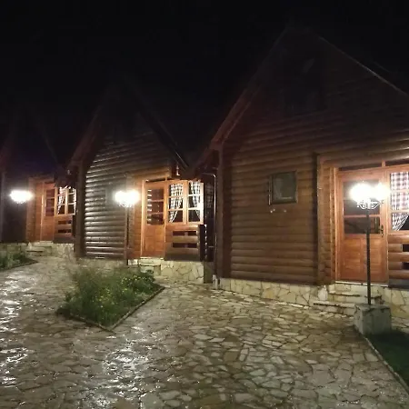 Brvnare Cottages Zakos Kır Evi *